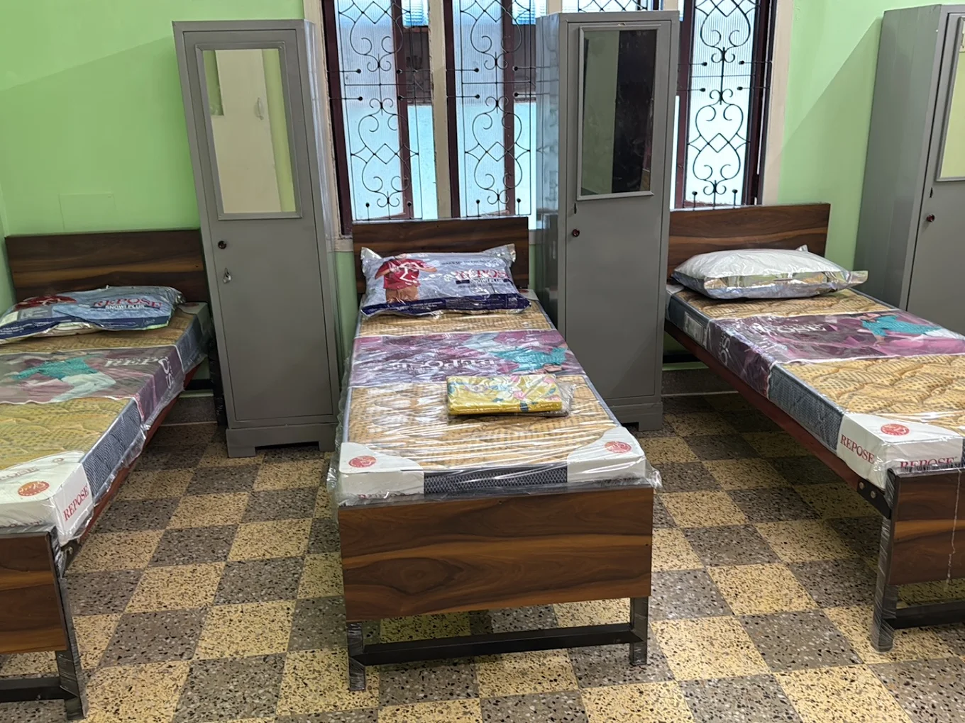 skyhome girls pg – nungambakkam